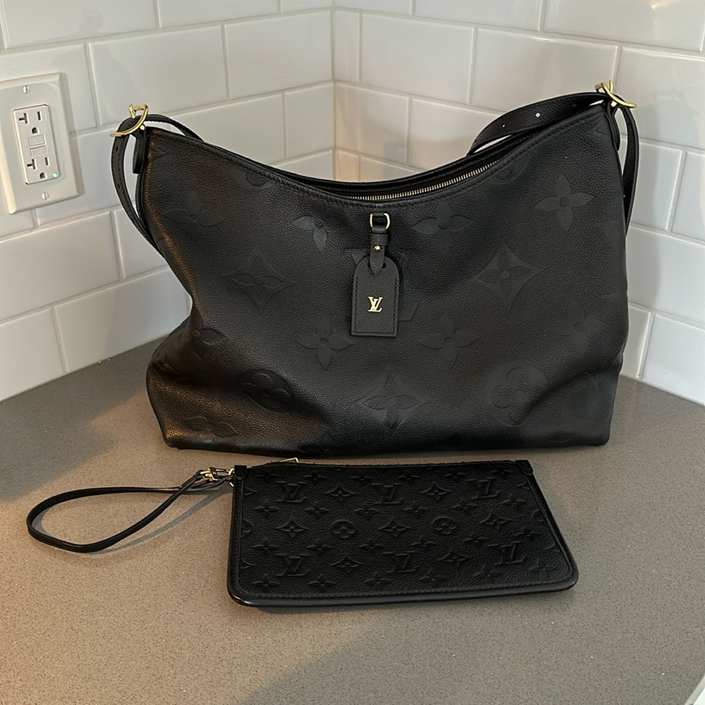 Louis Vuitton Carry All MM